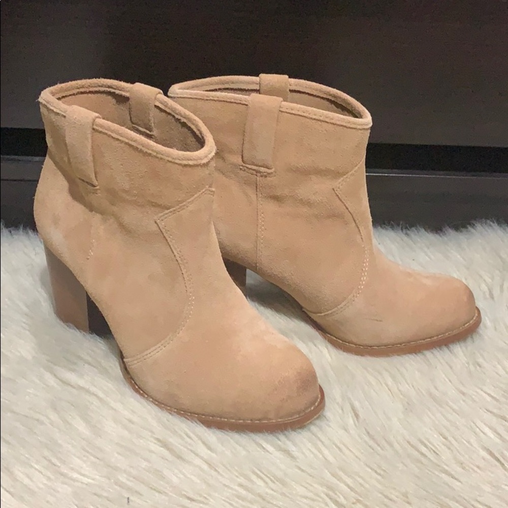 “Lakota” Splendid Booties